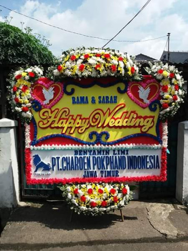 Karangan Bunga Pernikahan  karo